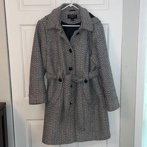EUC Liz Claiborne tweed 1X belted midlength coat with removable hood